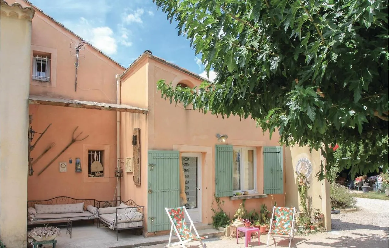 1 Bedroom Stunning Home In Caderousse Holiday home
