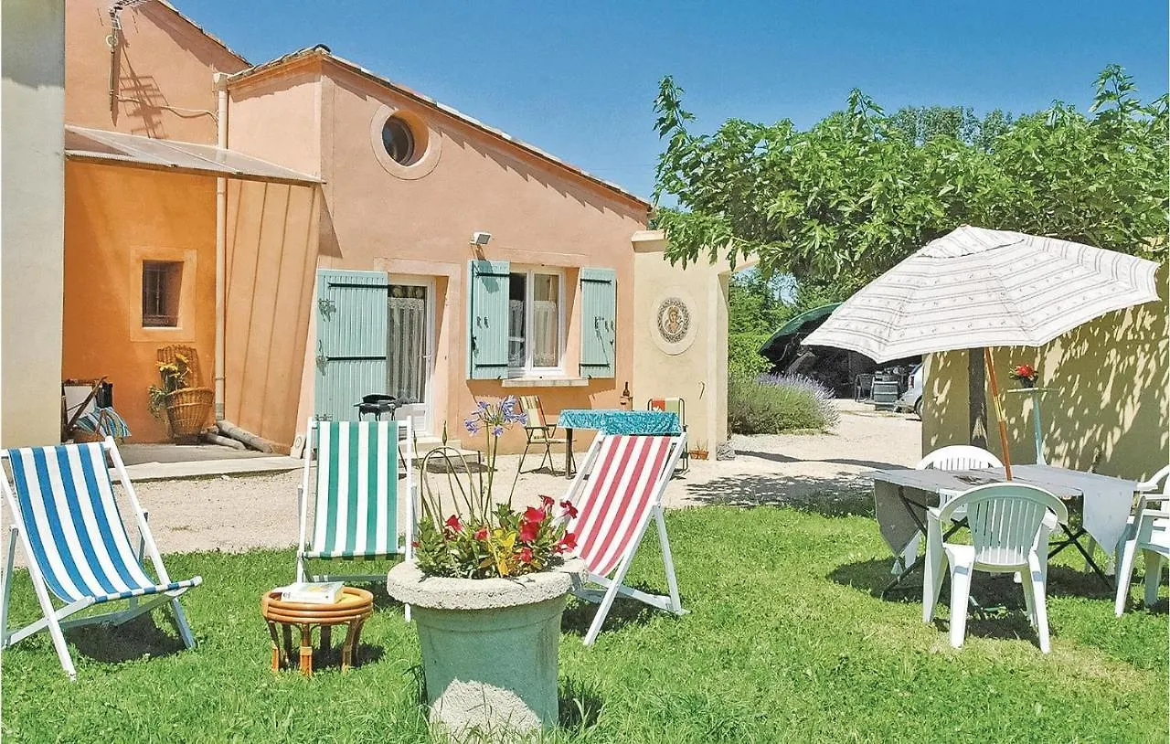 1 Bedroom Stunning Home In Caderousse